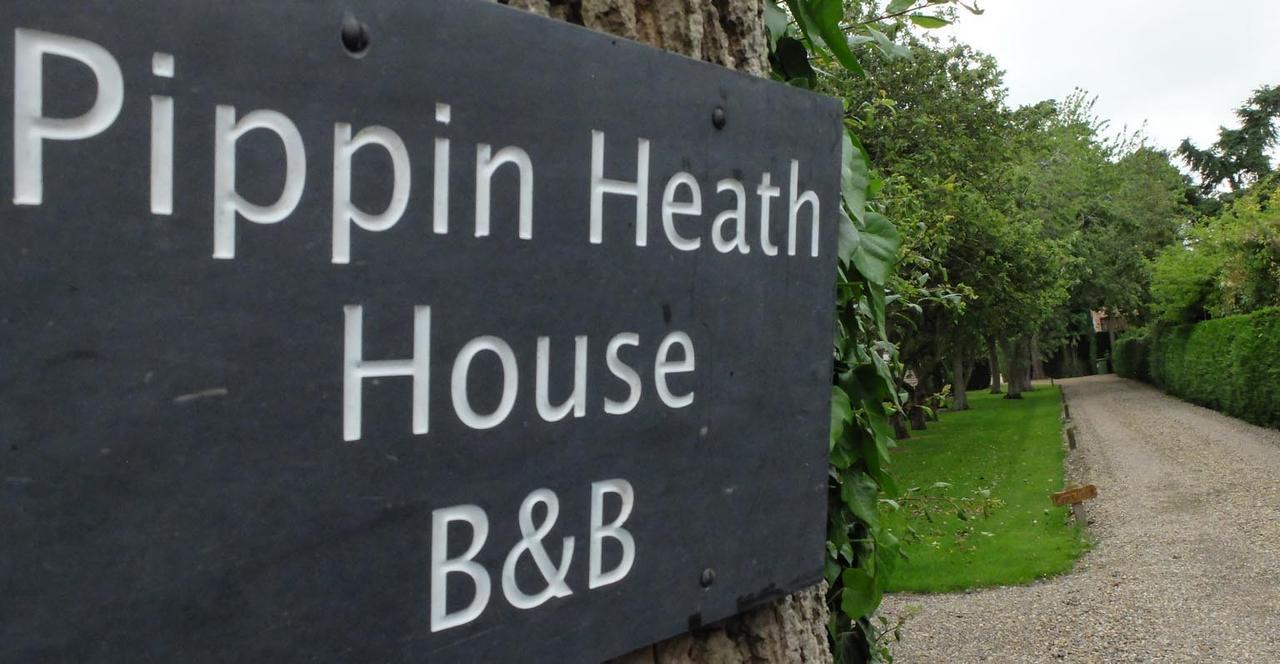 Pippin Heath House B&B โฮลท์ ภายนอก รูปภาพ